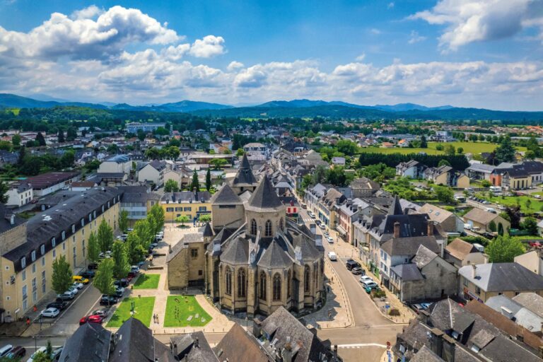  Oloron-Sainte-Marie  (64400)